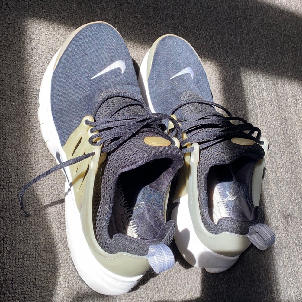 Nike Prestos